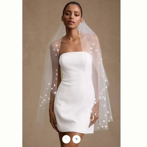 BHLDN Accessories - NWT Veil Trends Vine Fingertip Veil from BHLDN / Anthropologie